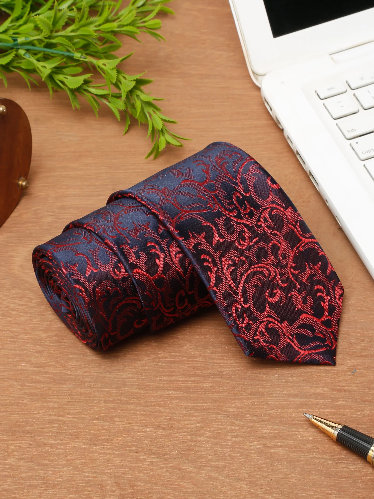 Men's Maroon Fashion Broad Tie - Image 7